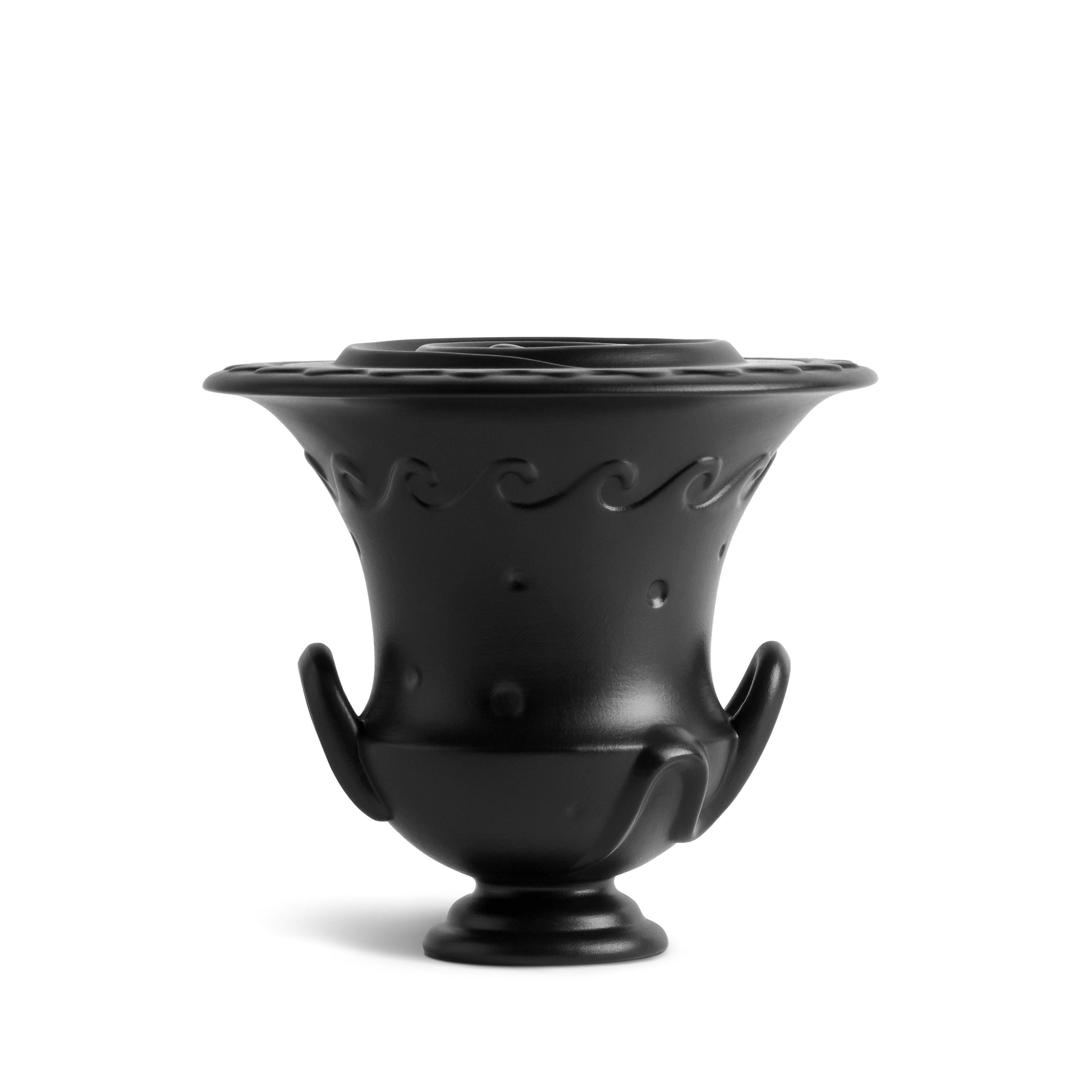 Premium Hydra Candle - Veti Vert Scented Three-Wick Black Candle for Home Decor, Relaxation & Aromatherapy - Perfect for Living Rooms, Bedrooms & Spa Nights